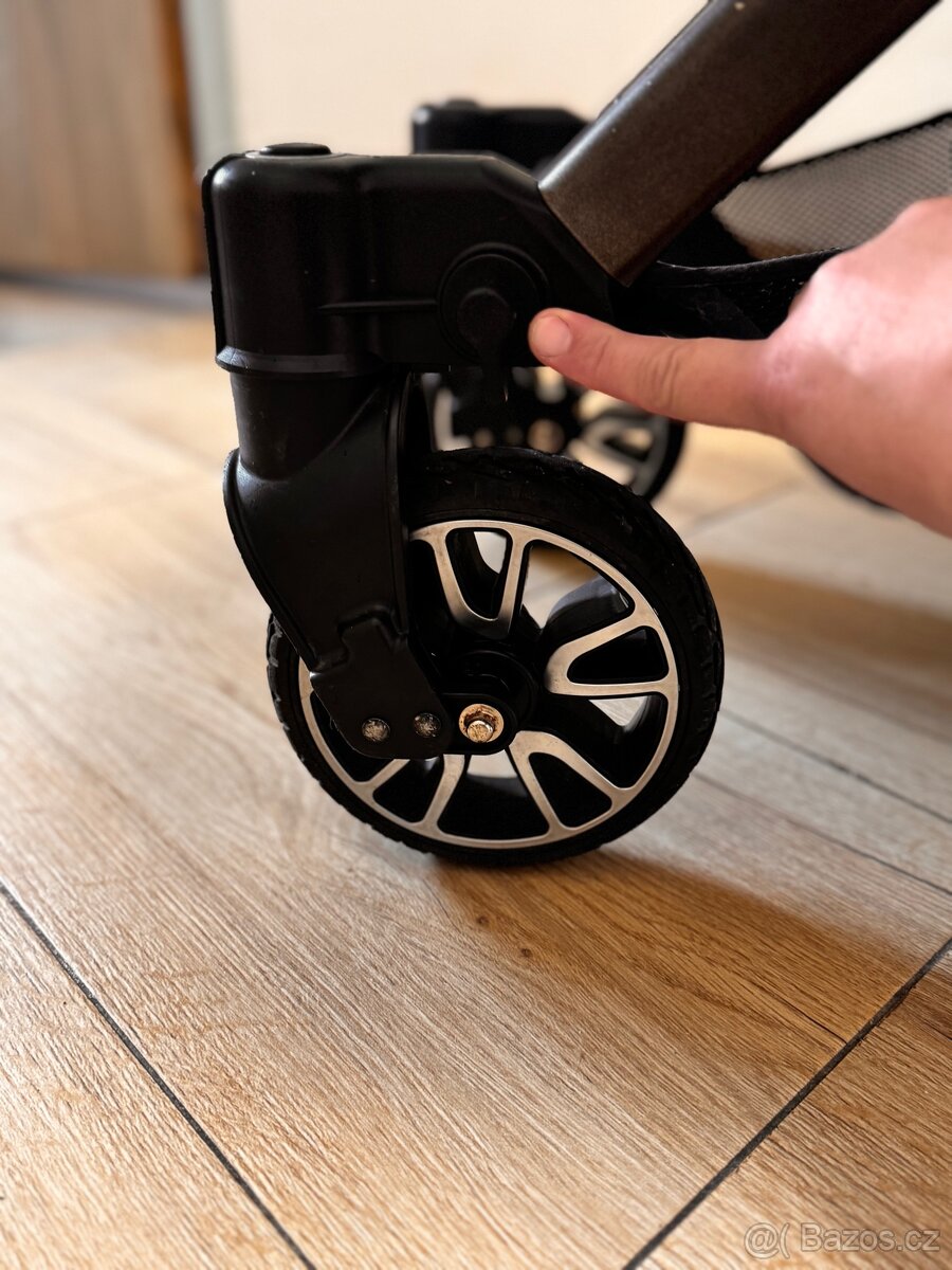 Kočárek Hartan + dětské vajíčko NuNa Pípa - 6