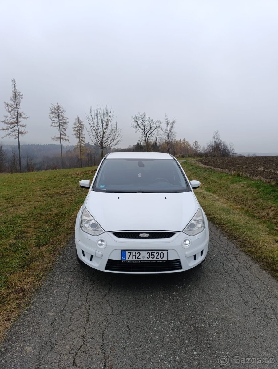 Ford S-Max 2.5i TURBO / 162KW / VÝHŘEV / KLIMA / SERVIS / - 6