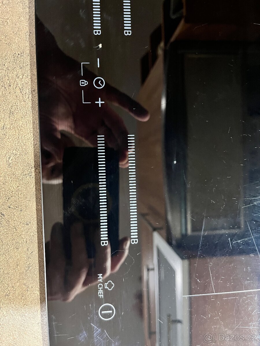 Prodám indukční desku Hover - 6