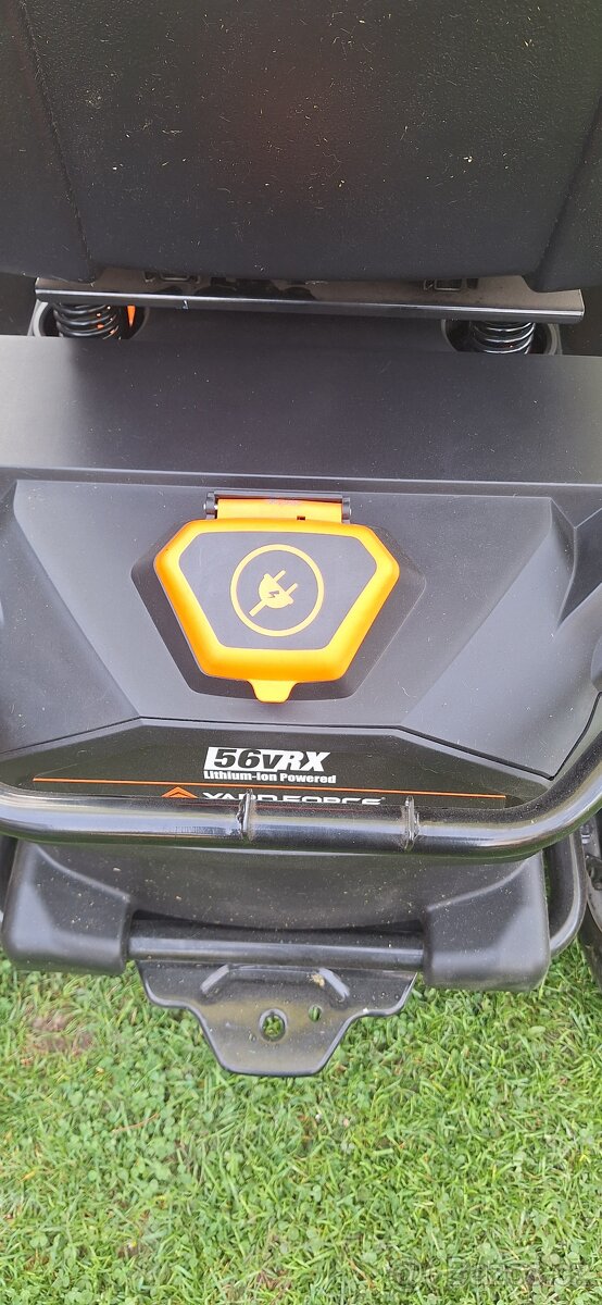 Aku traktor sekačka - 6