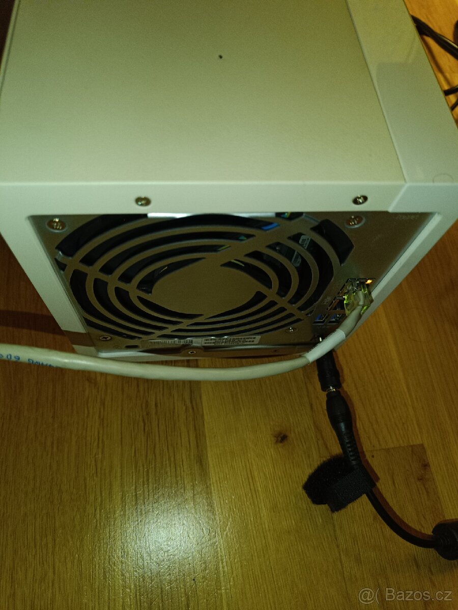 NAS QNAP TS431 P2 na 4 HDD a 2 x 3TB WD RED
- 6