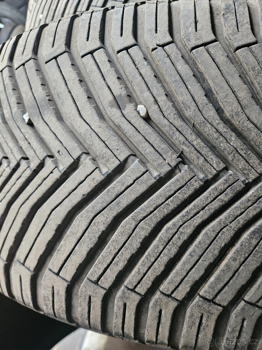 255/45R19 104H XL CrossClimate 2 SUV VOL MICHELIN - 6