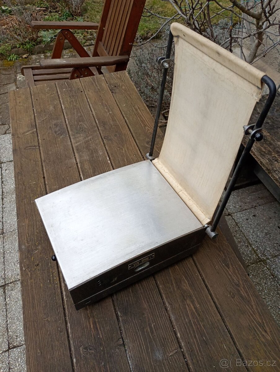 Kompletní set pro vyvolávání fotografií – zvětšovák + příslu - 6