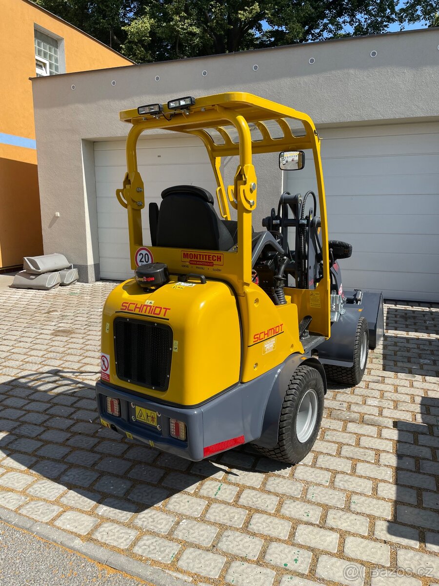 Kloubové Nakladače prodej -servis APS 1060 - 6