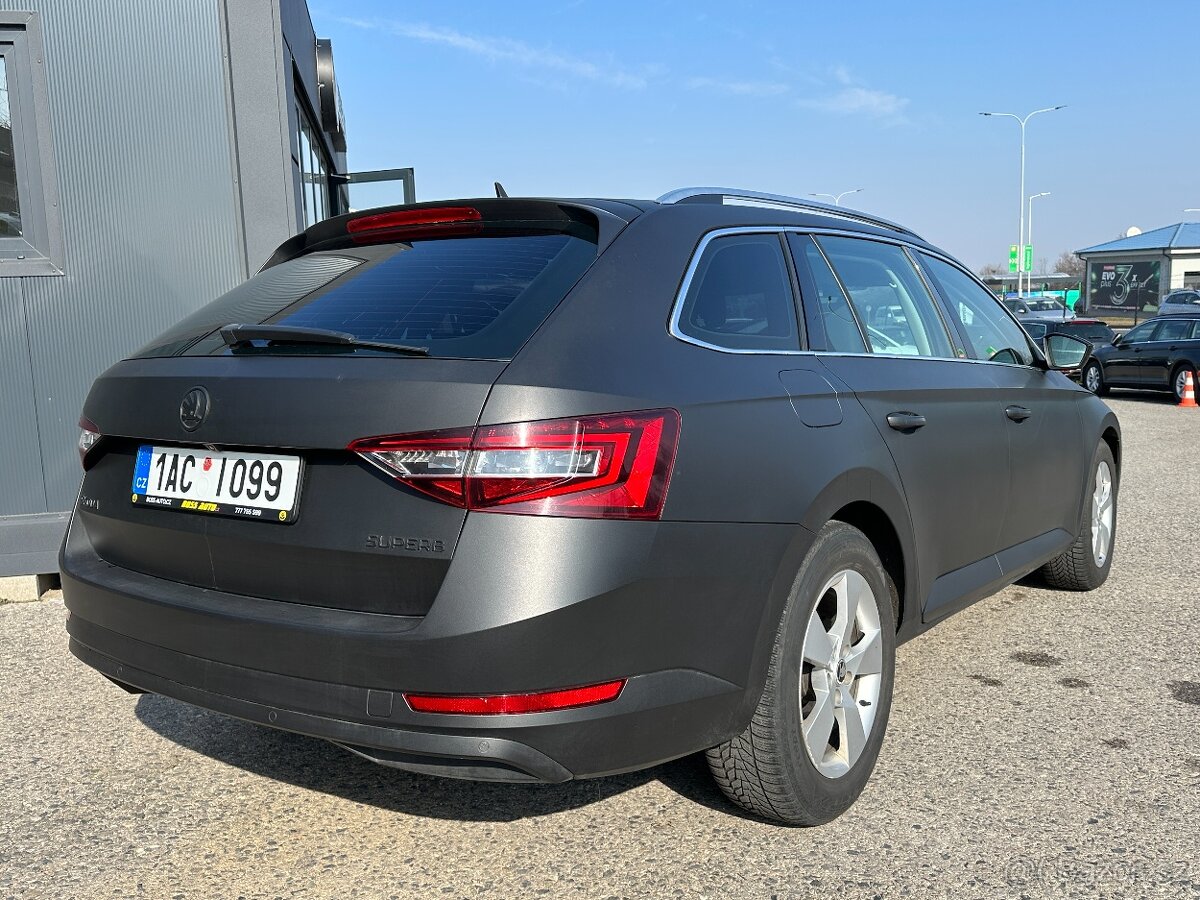 Skoda Superb 2016 - 6