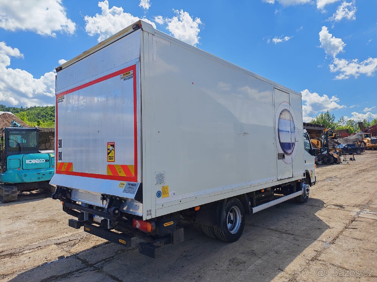 Mithsubishi Fuso ne Ford.Man.volvo - 6