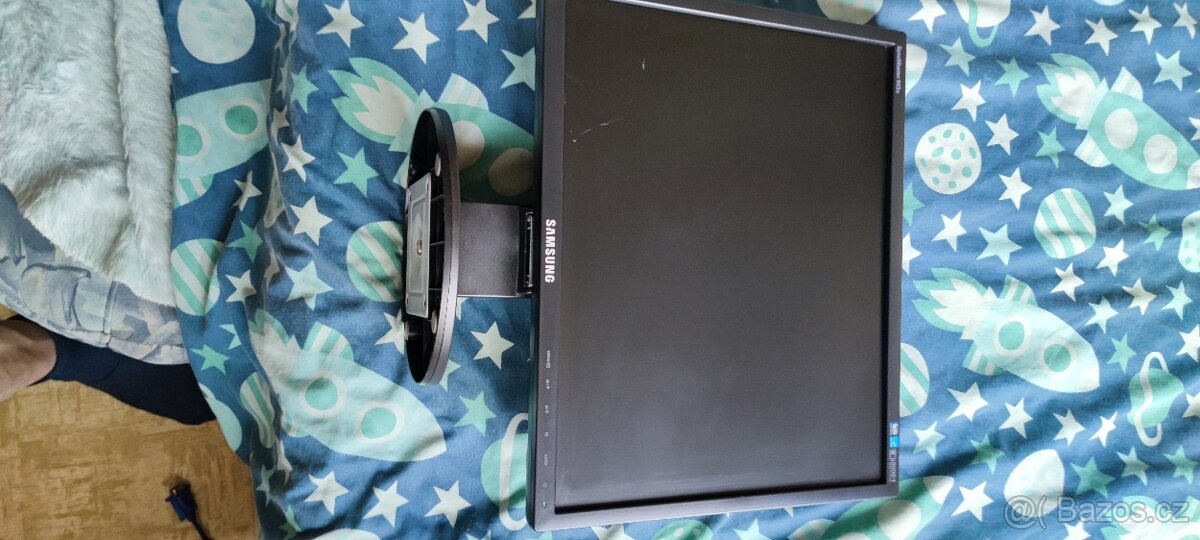 Prodám starší monitor - 6