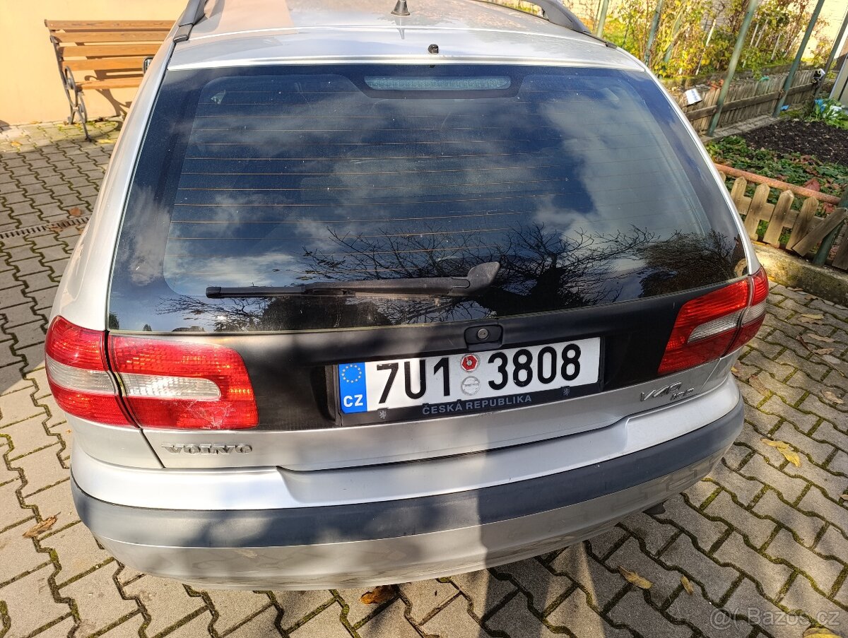 Volvo V40 1.9TDI 85kW 2001 - 6