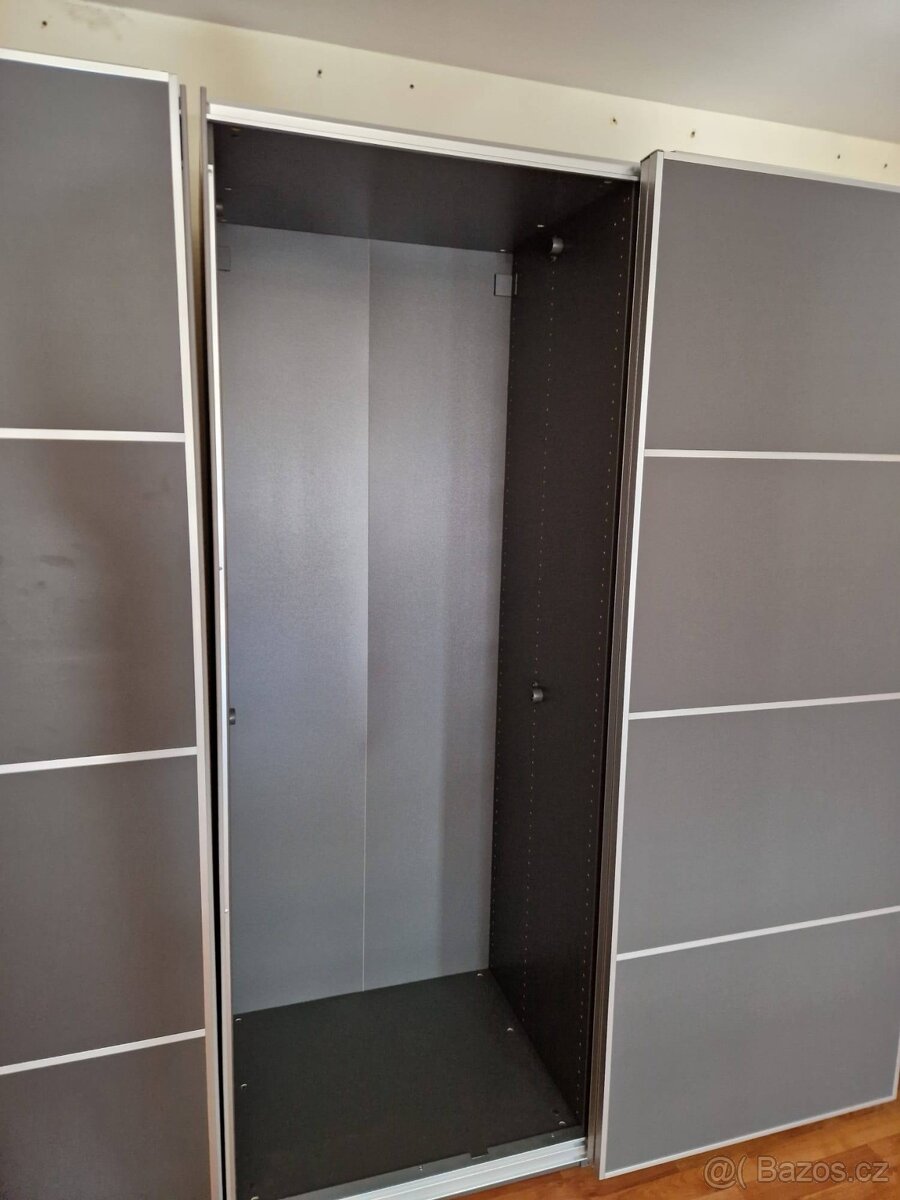 prodám velkou skříň - 6