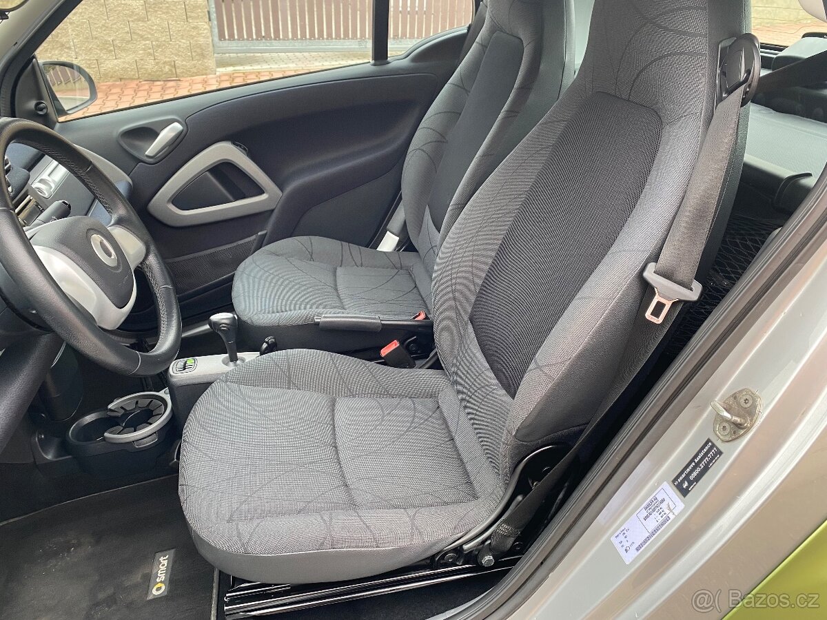 Smart fortwo mhd 0.9i 52kW klimatizace - 6
