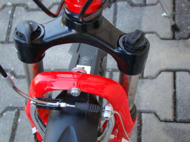 SPECIALIZED HOTROCK - 6