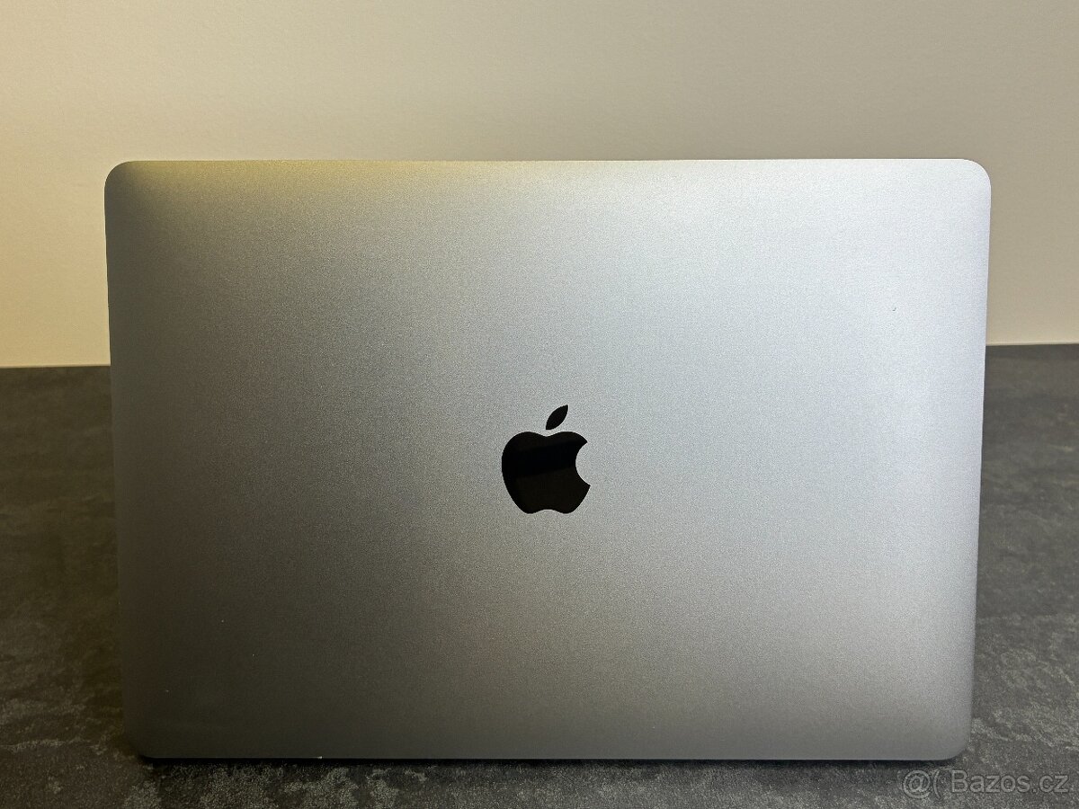 MacBook Pro 13'' 2018 / i5 / 8GB / 256GB SSD - DPH - 6