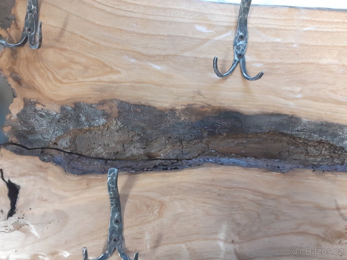 Věšák na oblečení - 6