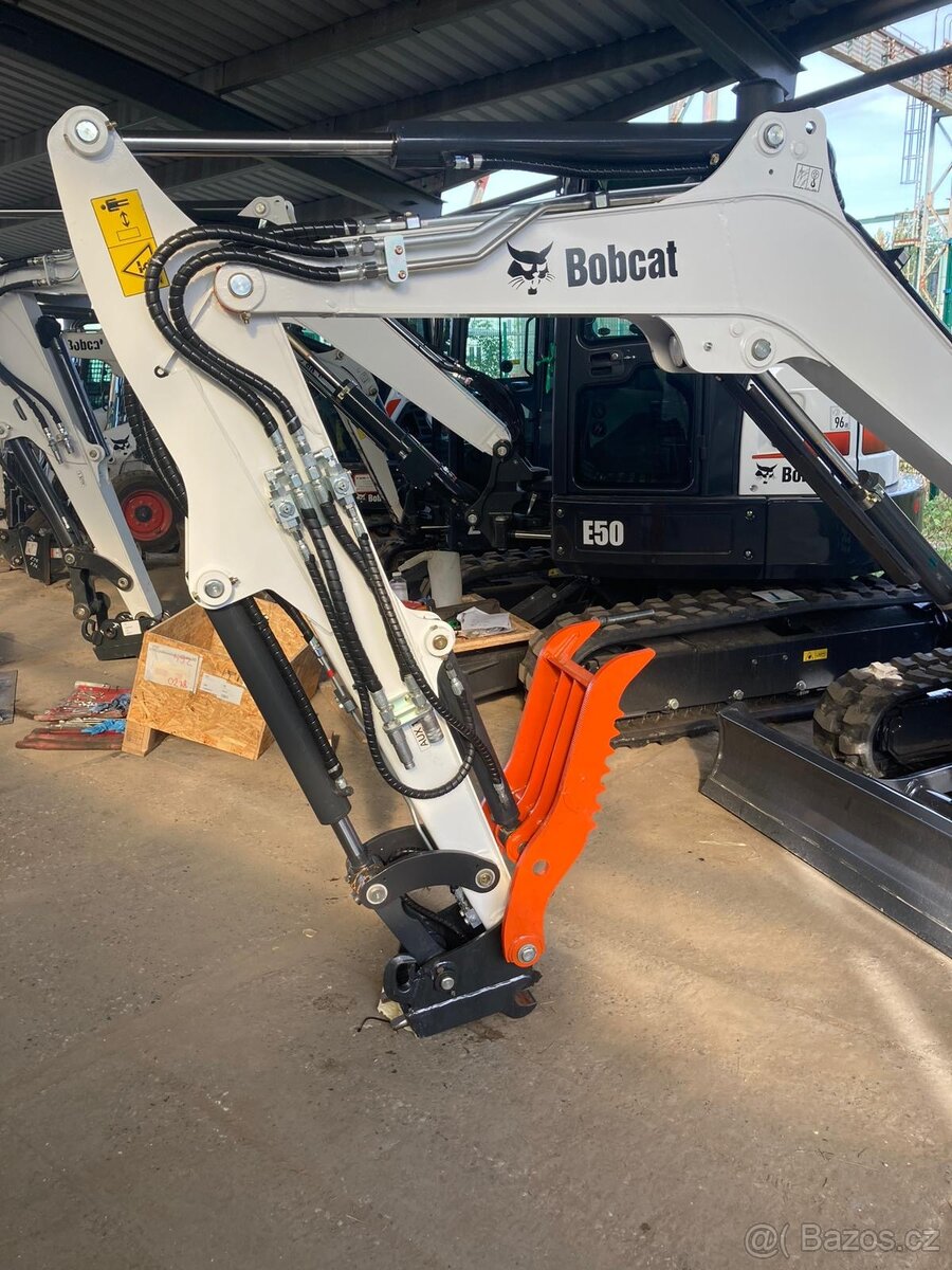 Prodám BOBCAT E 35 - 6