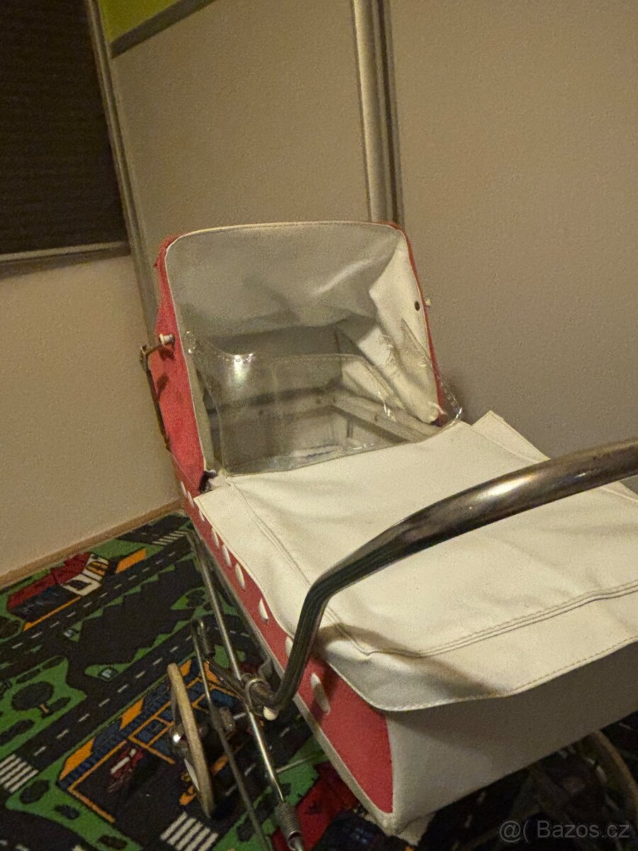 Retro kočárek pro panenky - 6