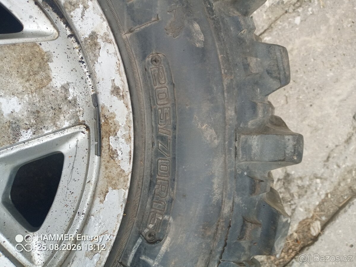 Sada 205/70 R15 pneumatiky T3 - 6