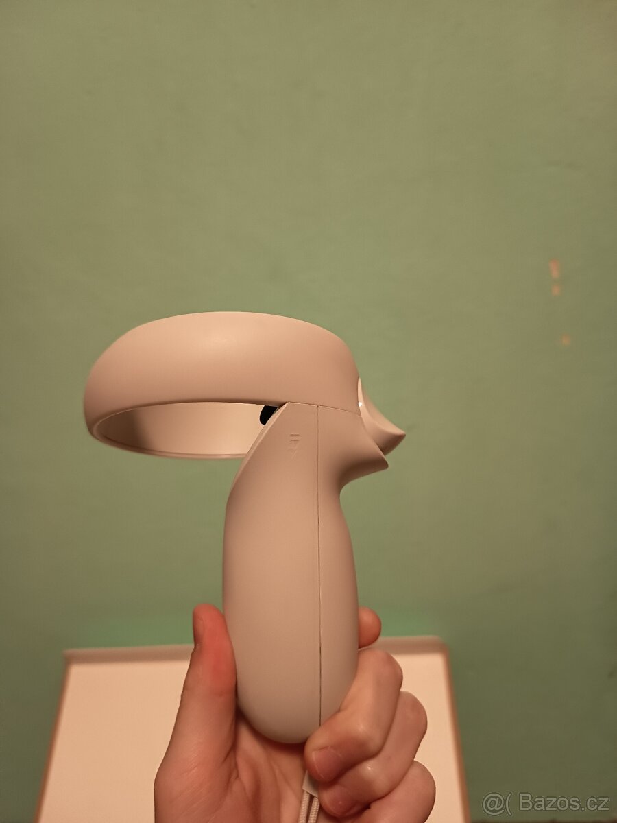 Prodávám vr meta quest 2 125 gb - 6