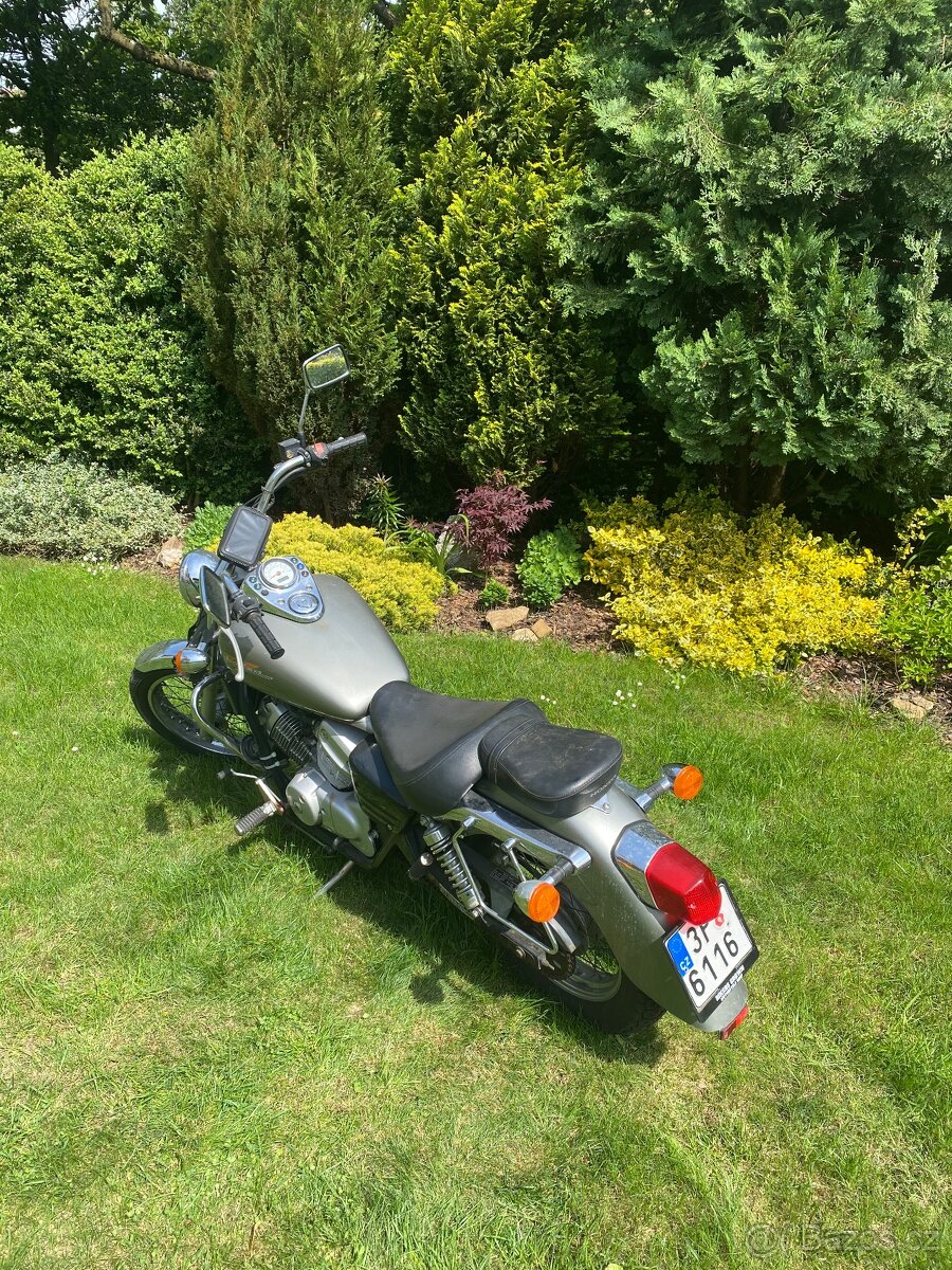 Honda Shadow 125 VT - 6