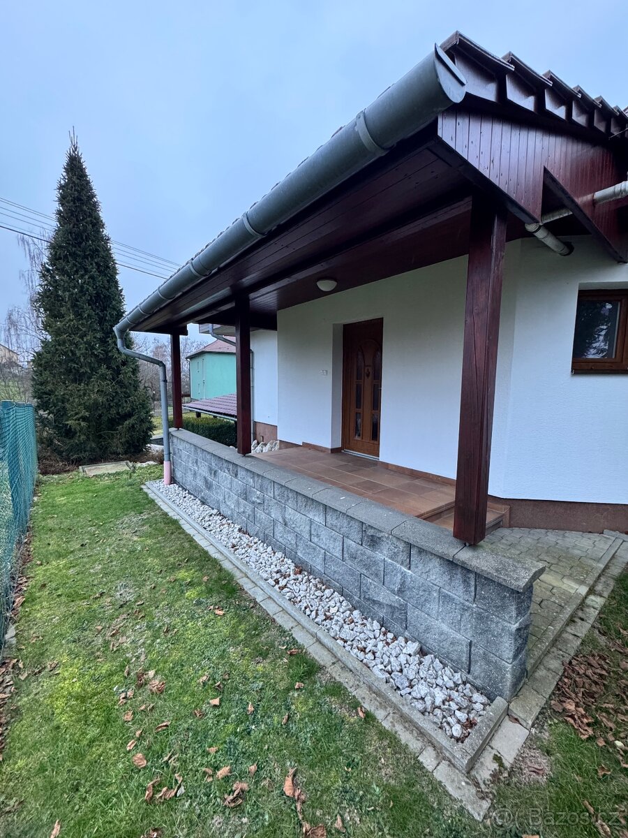 Pronájem rod. domu Kladeruby - 6