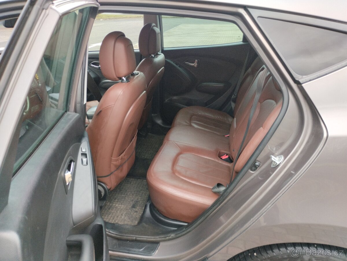 Hyundai ix35 2,0 CRDi 4×4 automat - 6