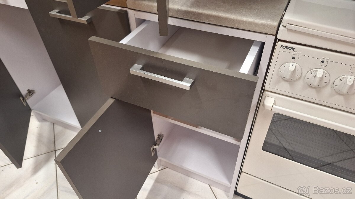 Kuchyňská linka německé výroby - 6
