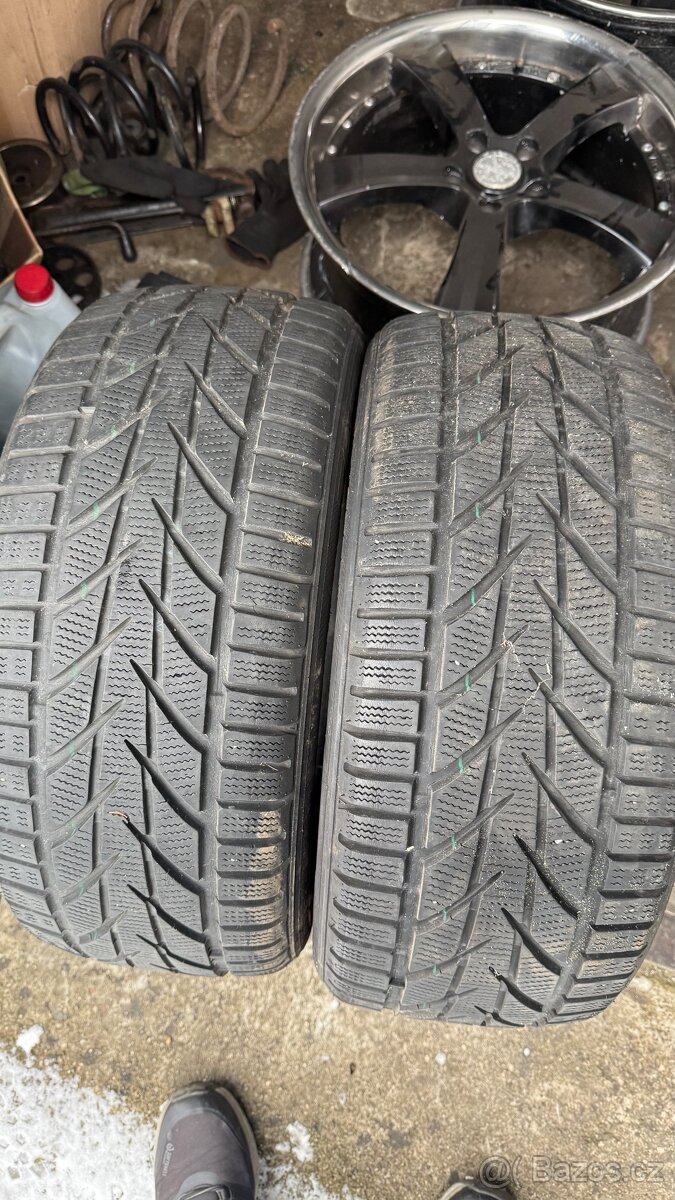 215/45R16 - 6