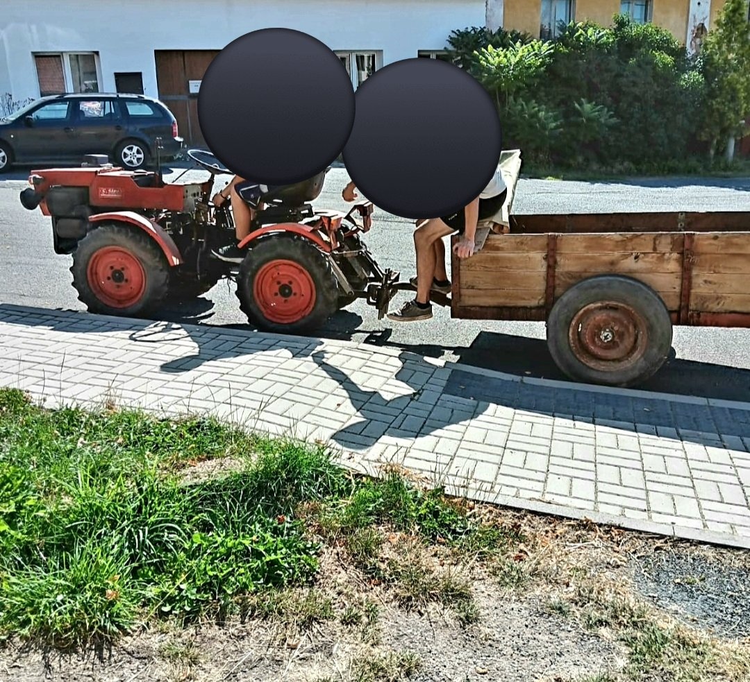Malotraktor s vybavením Tz4k14 - 6