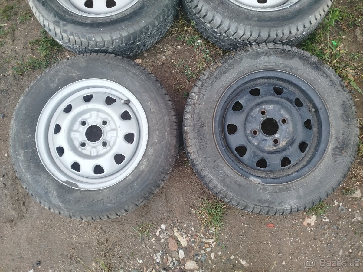 Letní/zimni pneu - 6