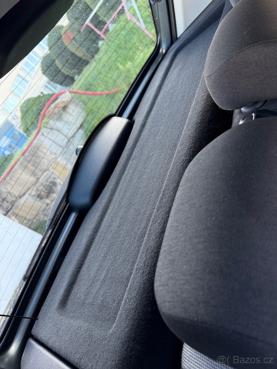 Škoda Fabia 2 Facelift 1,2 TSI Šedá metalíza 2012 - 6