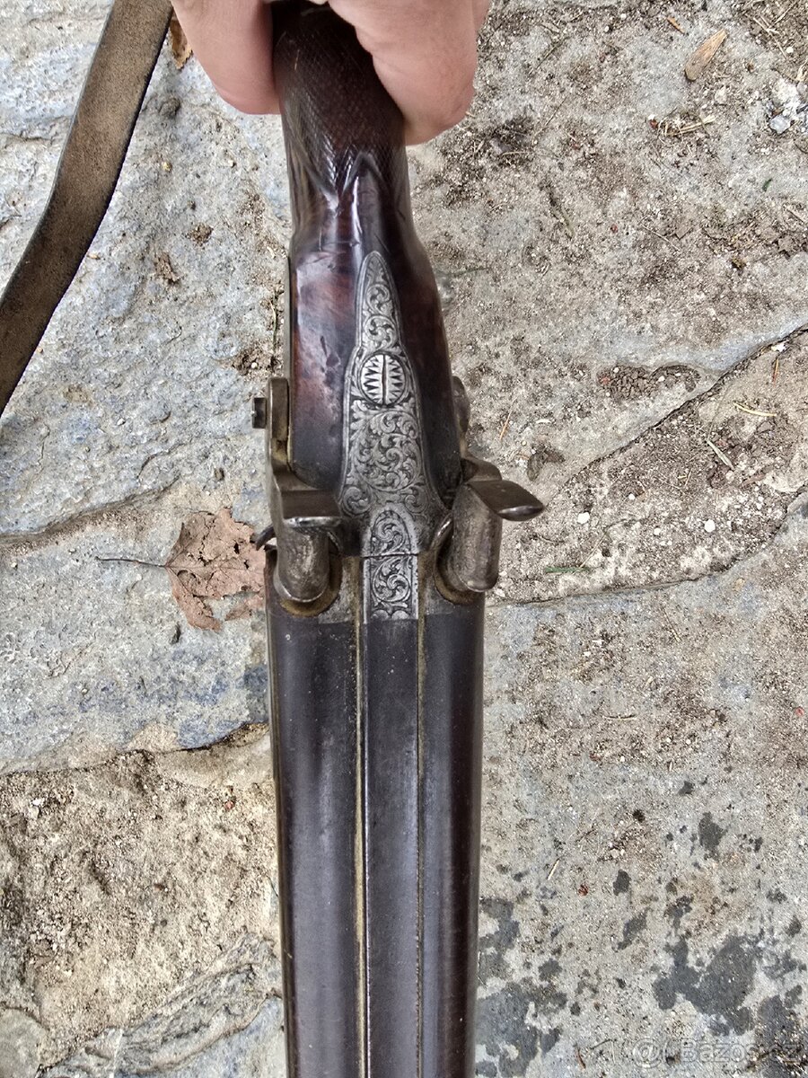 KRÁSNÁ HISTORICKÁ HONOSNÁ BROKOVNICE- PŘEDOVKA - 6