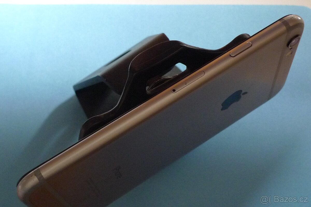 Apple iPhone 6s 32GB Baterie 100% - 6