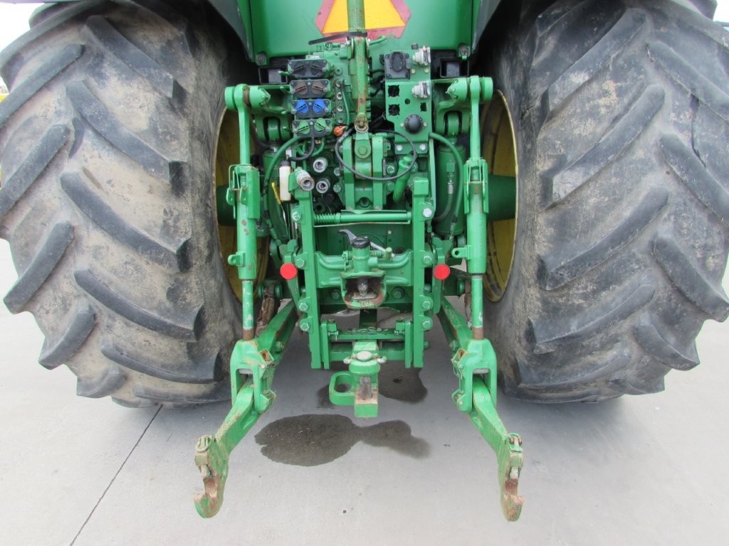 JOHN DEERE 7230R - 6