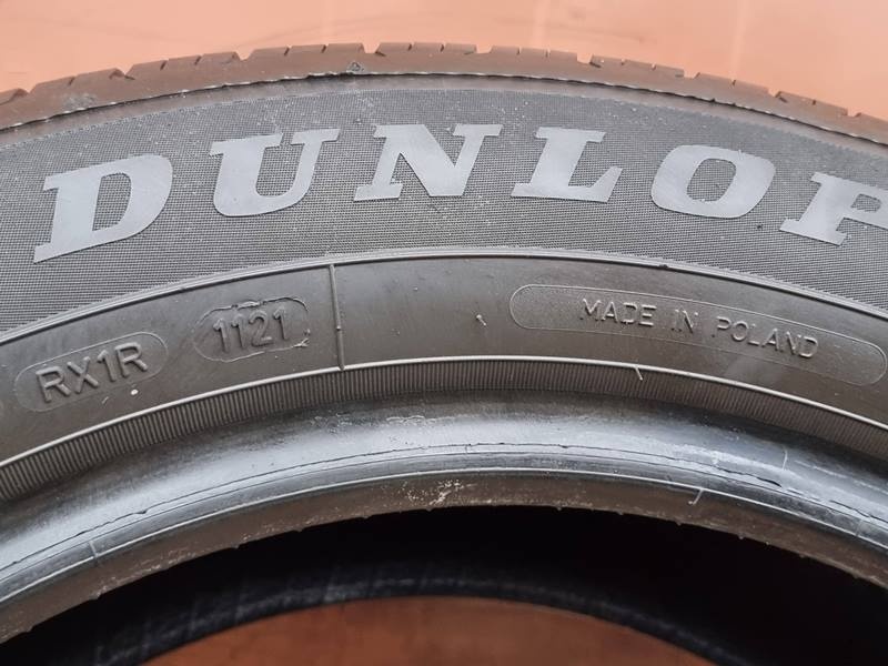 Celoroční Dunlop 225/55/17 - 6