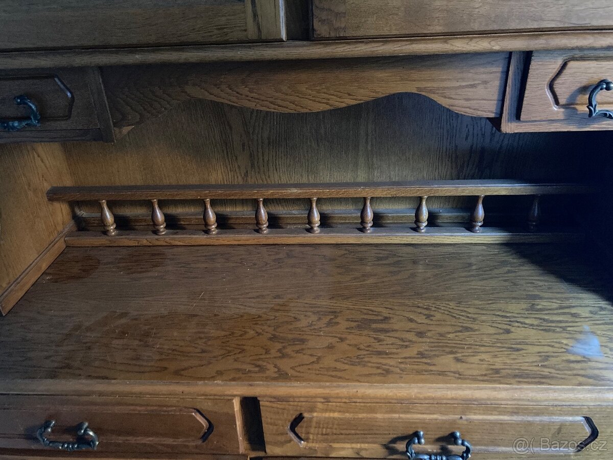 Kuchyňský kredenc - 6