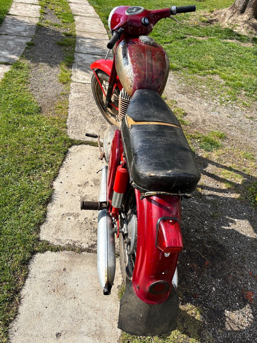 Jawa 250/559 - 6