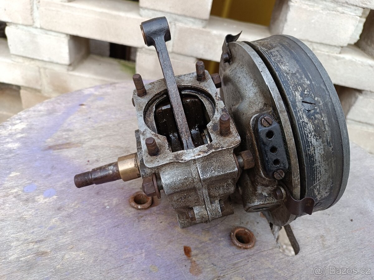 Jawa speciál - polomotor - 6