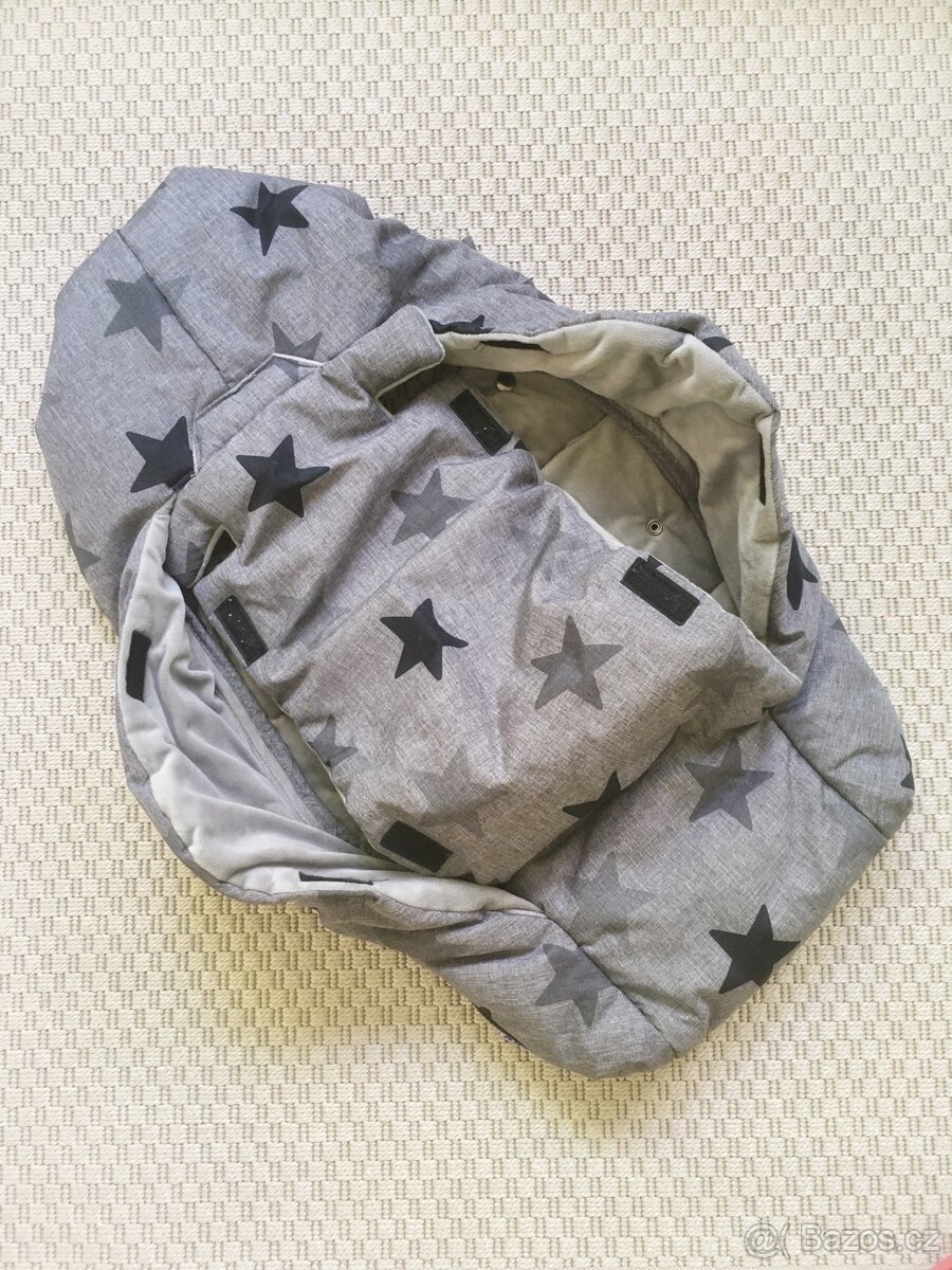 Fusak do autosedačky vel. S - 6