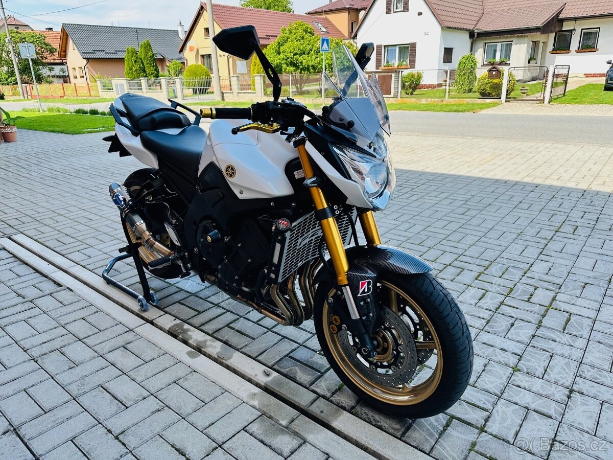 Yamaha FZ8N - 6