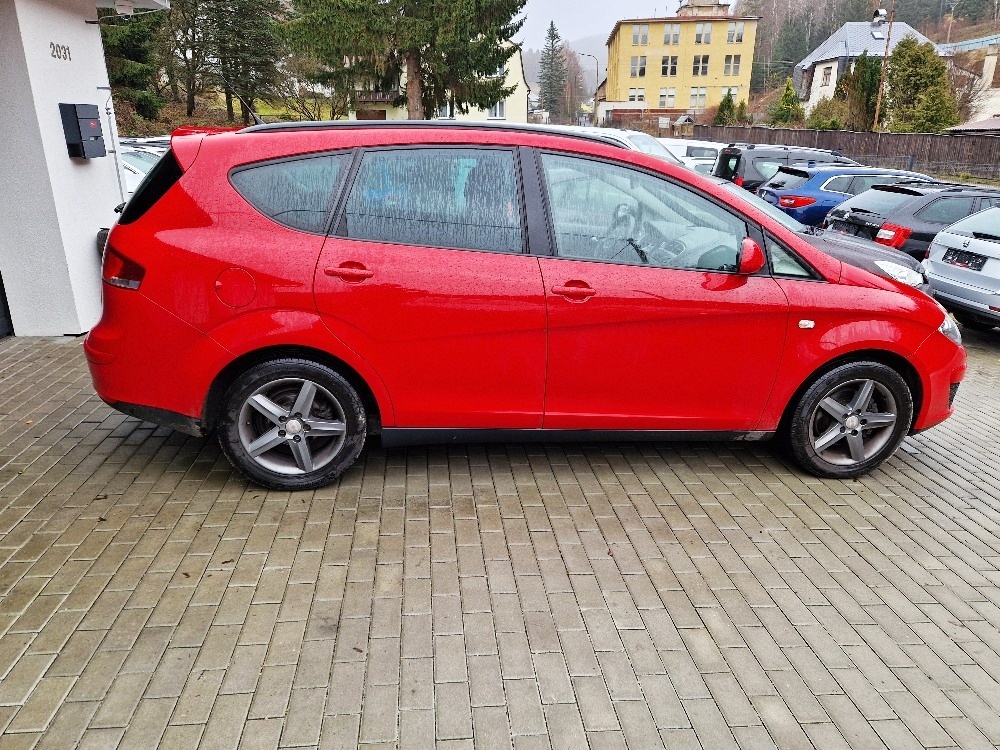 SEAT Altea XL, r.v. 2015, 145 tis. km, plný servis - 6