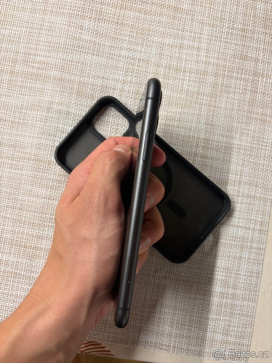 i Phone 11 64 B Cerna - 6