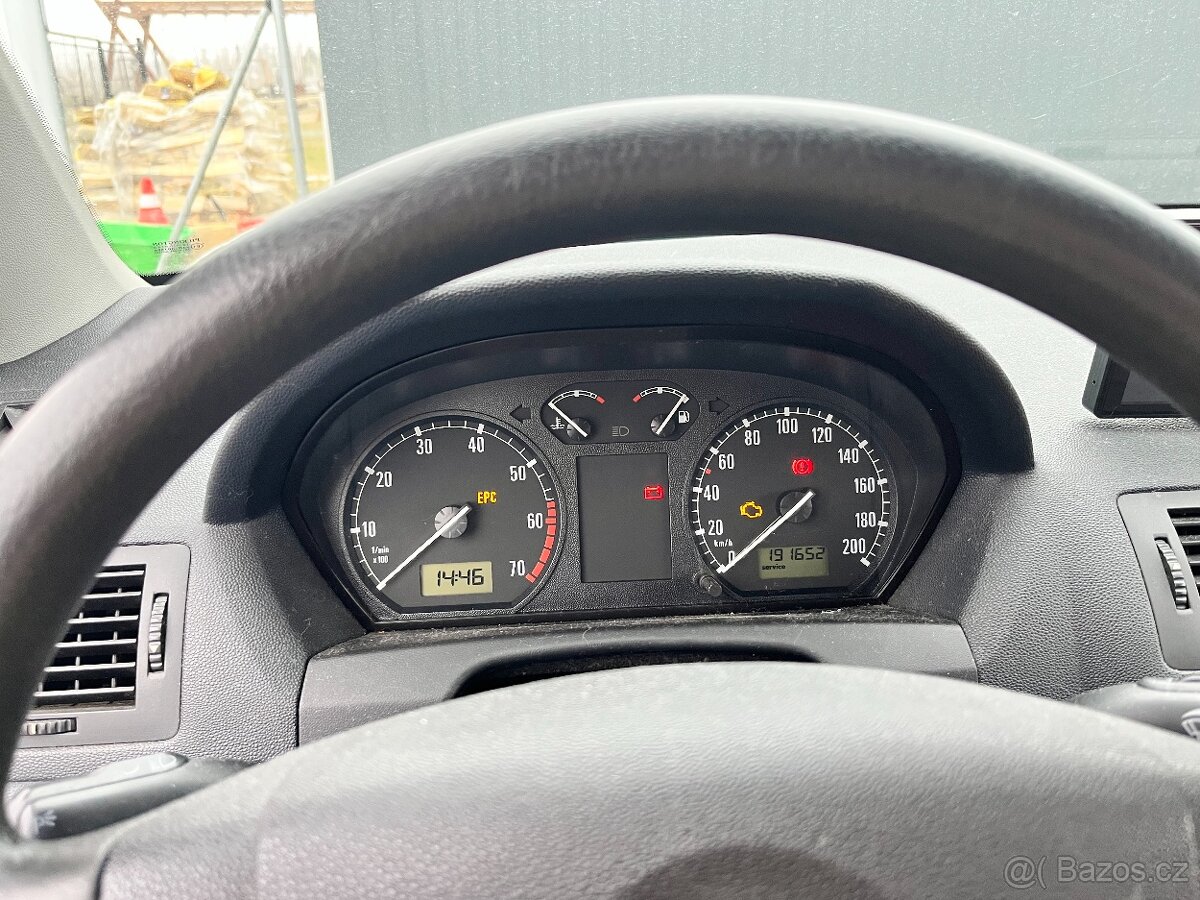 Škoda Fabia 1.4mpi 2002 - 6