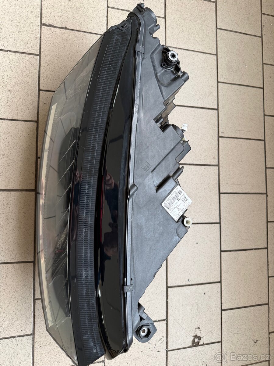 Škoda Octavia 4 právě led světlo - 6