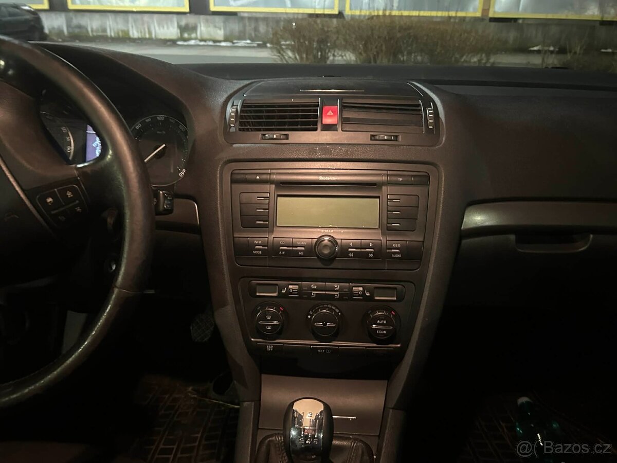 Škoda OCTAVIA 2 - Náhradní díly CELEK - 6