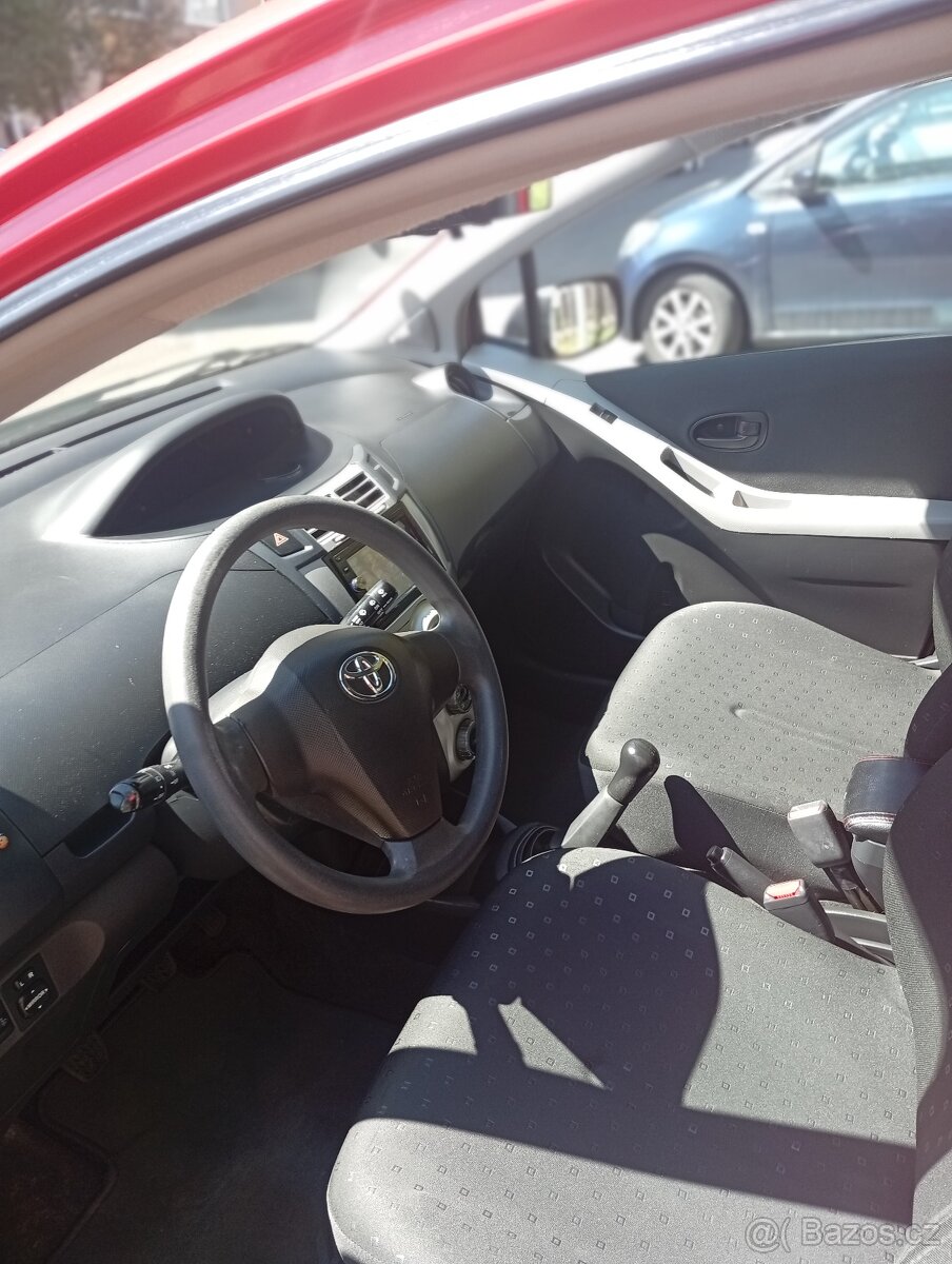 Toyota YARIS 2007 - 6