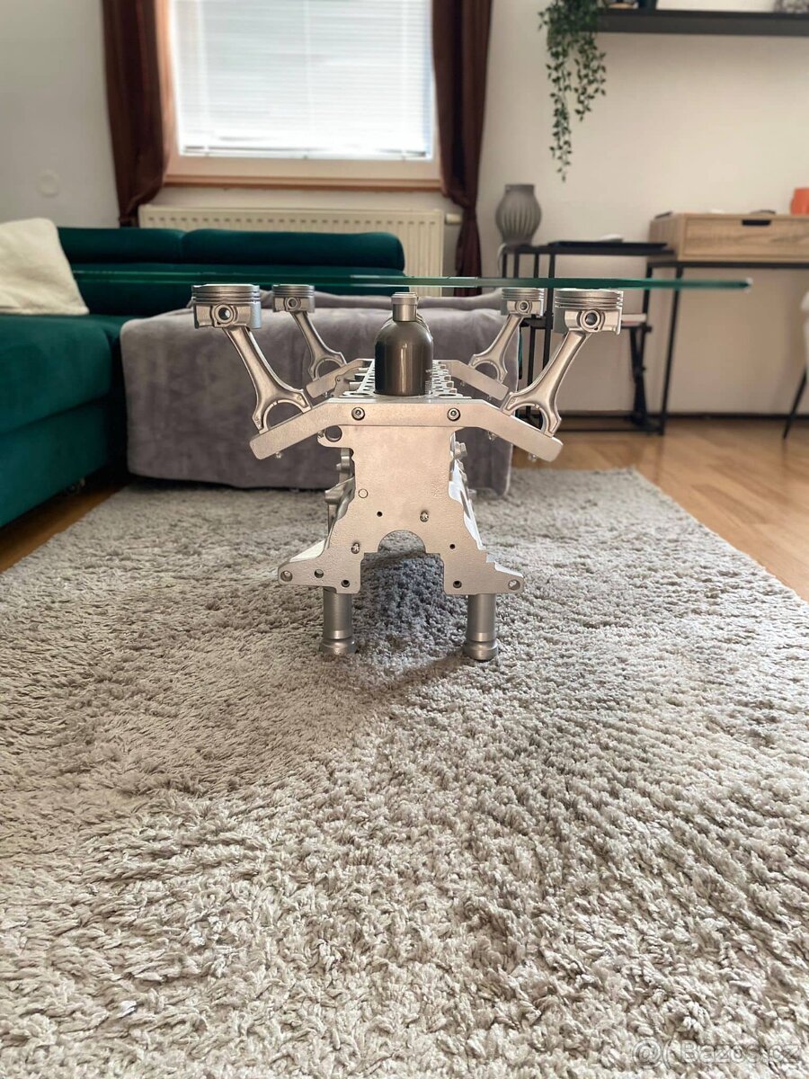 BMW designový stolek z bloku motoru - 6