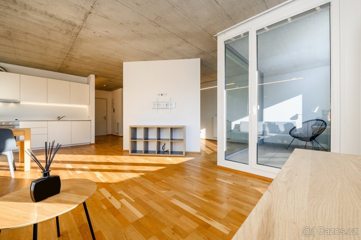 Pronájem bytu 2+kk 64 m², Plzeň - Severní Předměstí - 6