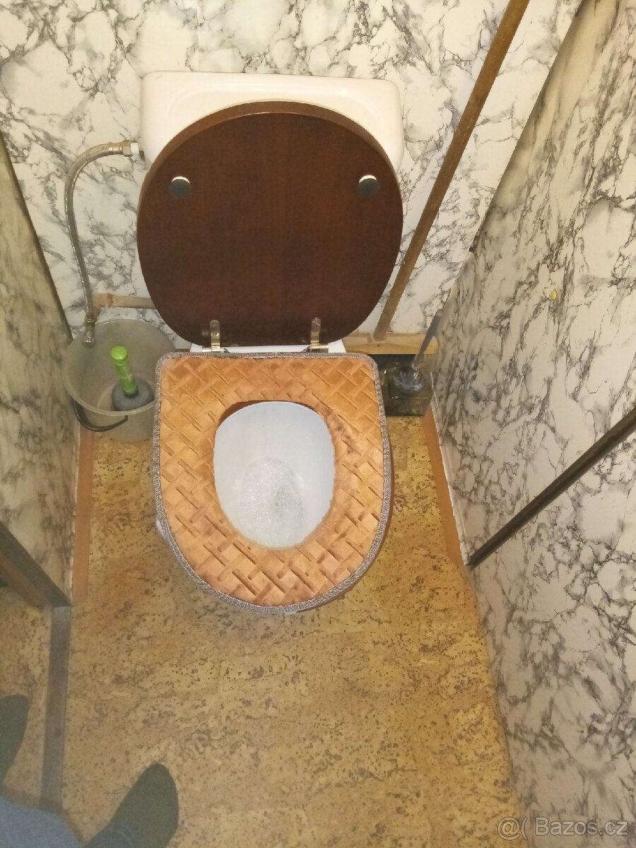 NÁJEM bytu 2+1 v Nové Roli - 6