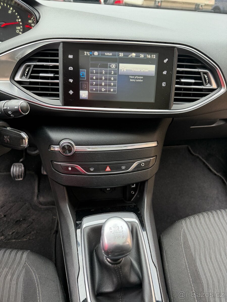 Peugeot 308 - 6