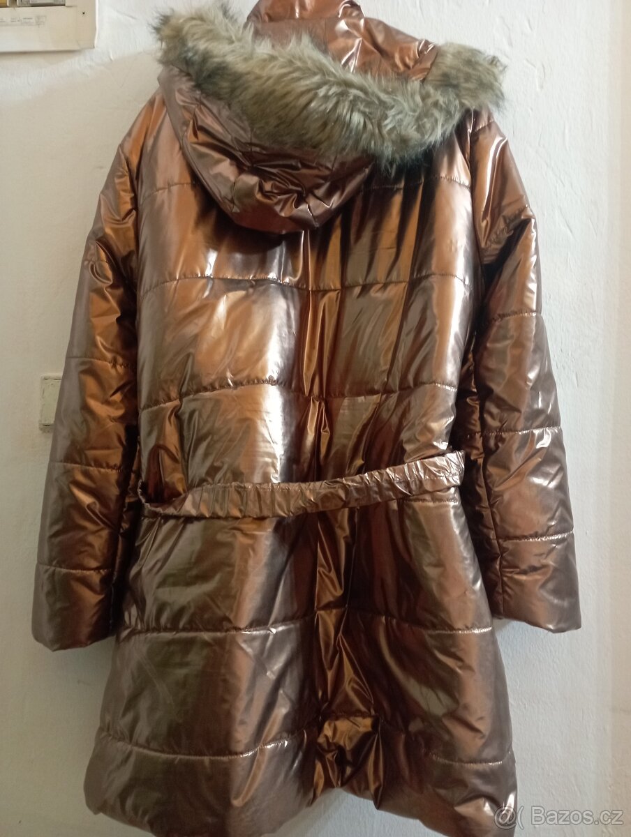 TEPLÁ ZIMNÍ BUNDA - 6