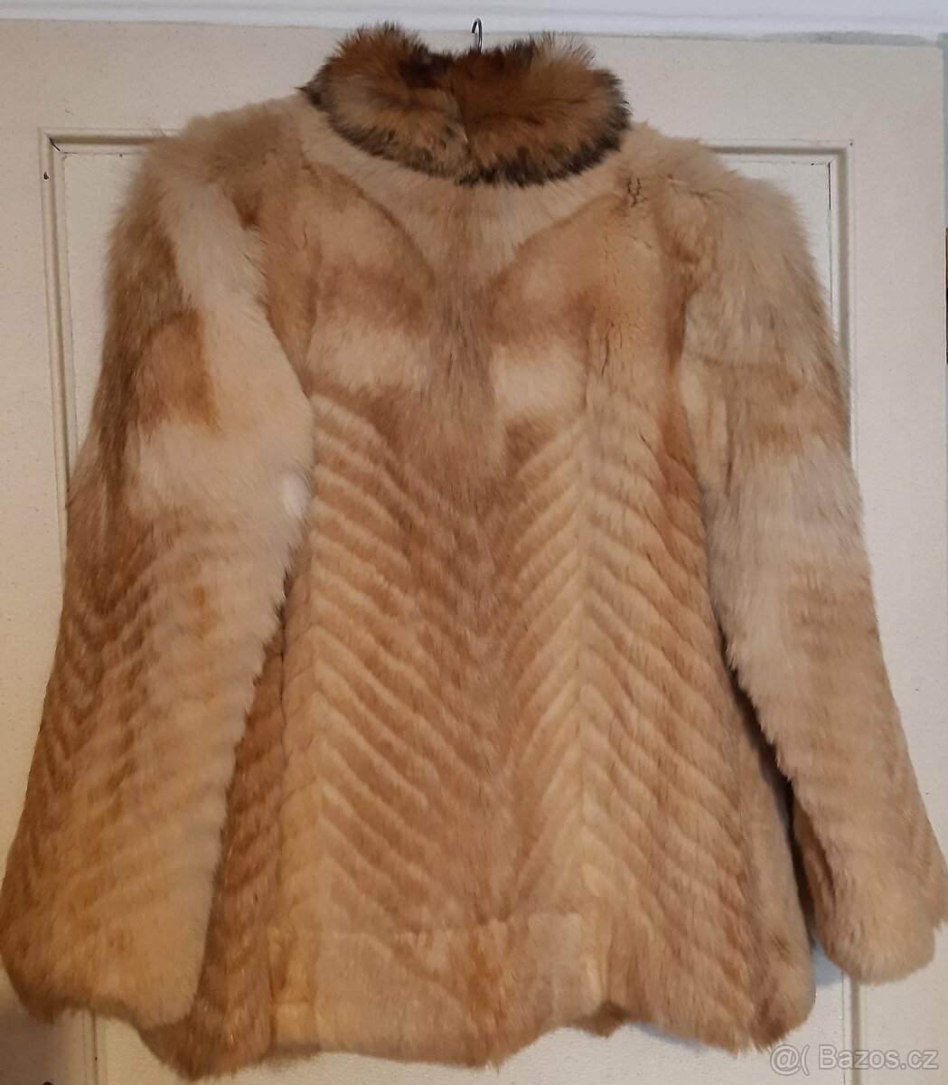 Pravý dámský kožich s liščím límcem - 6